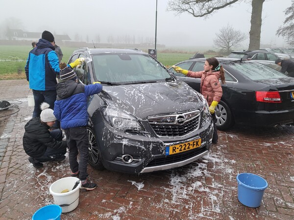 Carwash 28 december voor Alpe d'Huzes