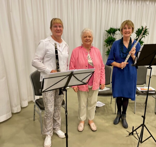 Gastoptreden op 7 mei in Catherinahof in Grave met Millenaren.