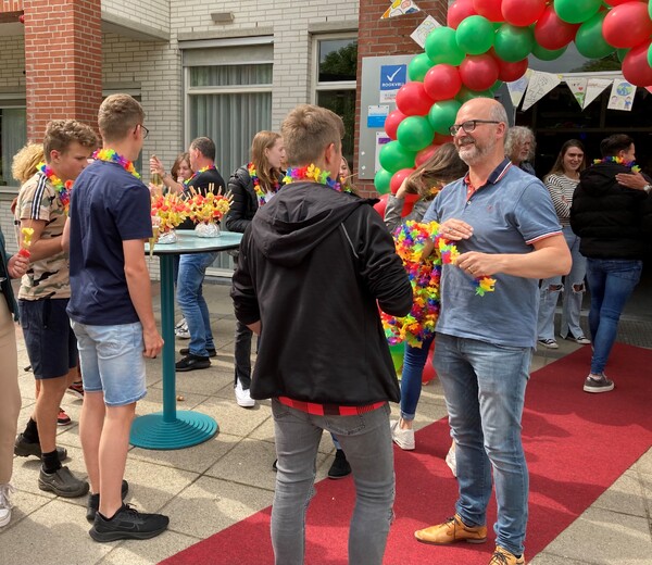 Geslaagden Metameer worden feestelijk onthaald