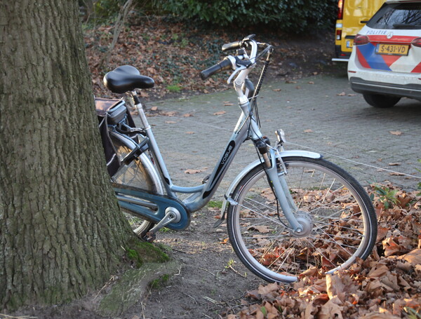 Bezorger aangehouden na aanrijden fietser in Stevensbeek