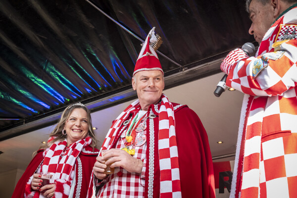 Elfde van de Elfde in Cuijk groeit: 'carnaval vieren in je eigen dorp mooiste wat er is'