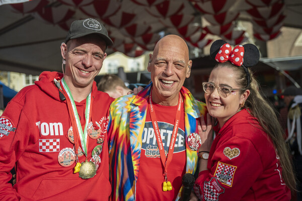 Elfde van de Elfde in Cuijk groeit: 'carnaval vieren in je eigen dorp mooiste wat er is'