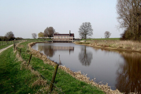 Een ommetje Maas, Raam en Hertogswetering