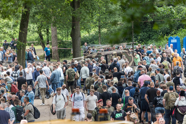 Militracks bij het Oorlogsmuseum Overloon