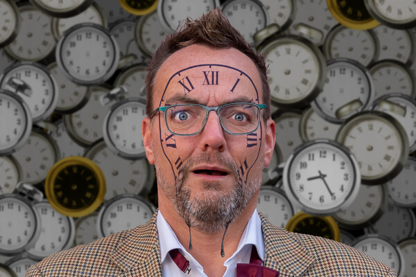 Gerrie Smits brengt oudejaarsconference Tijdloos naar Myllesweerd