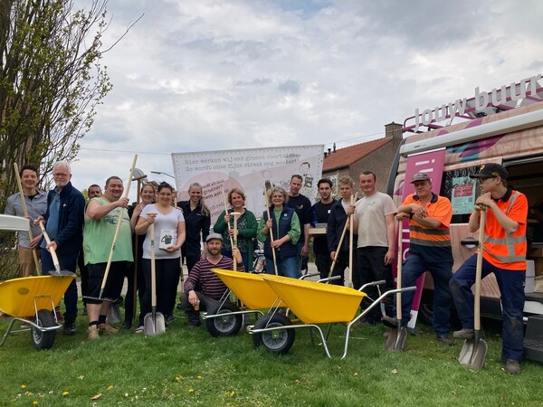 Bewoners in Boxmeer vergroenen voortuinen