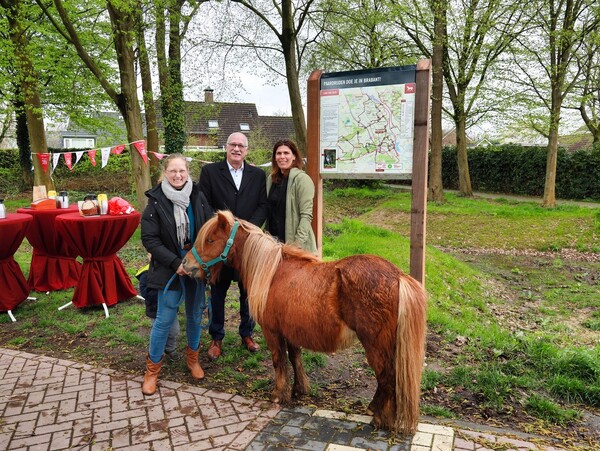 Opening nieuw ruiter- en men-netwerk