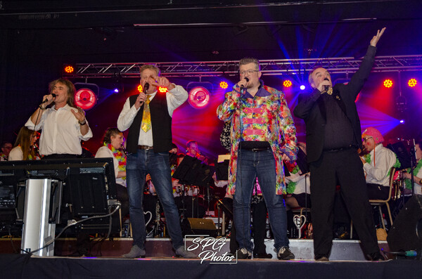 Carnavalsproms Oelbroeck staat voor eerste lustrum