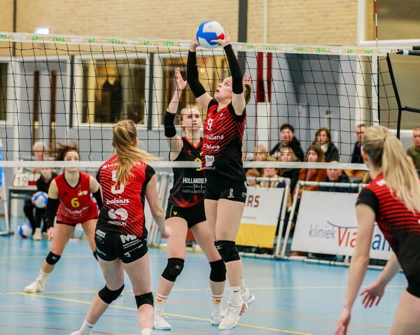 Eredivisie Volleybal: Activia Dames 1 overklast Peelpush