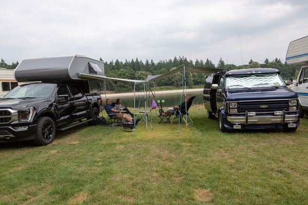 Amerikaanse en oldtimercampers centraal op Camping Schaartven in Overloon