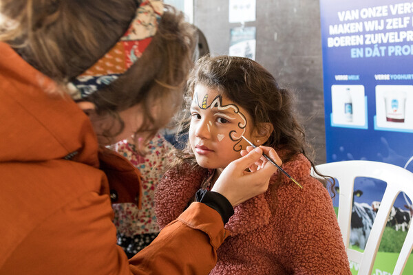 DorpsFestival Overloon: Een Dag vol Vermaak en activiteiten ten behoeve van de Alpe d'HuZes