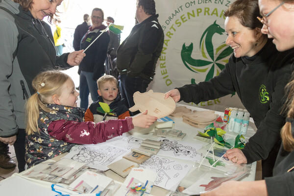 DorpsFestival Overloon: Een Dag vol Vermaak en activiteiten ten behoeve van de Alpe d'HuZes