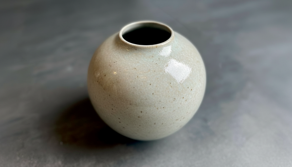 Tentoonstelling Anne Sey in Stadsmuseum Grave toont Japanse keramische traditie