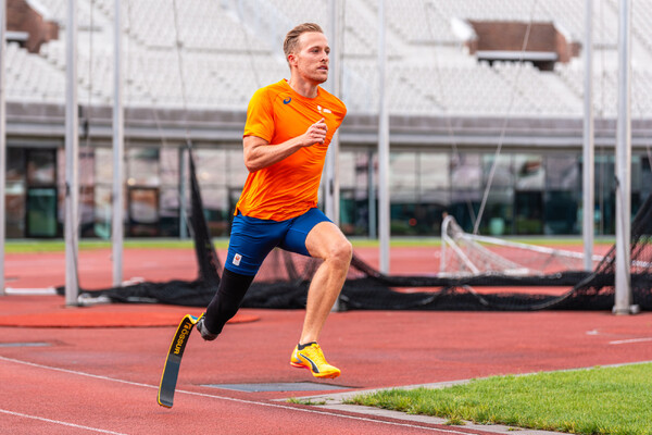 Atleet Levi Vloet uit Linden klaar voor WK para-atletiek in India