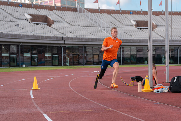 Atleet Levi Vloet uit Linden klaar voor WK para-atletiek in India