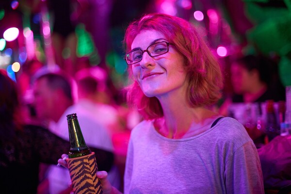 Zo vieren jongeren Carnaval: Feesten en drinken