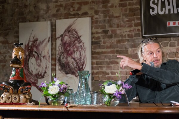 Vijfde editie van de live-talkshow 'Scht Draait Doorrr!'