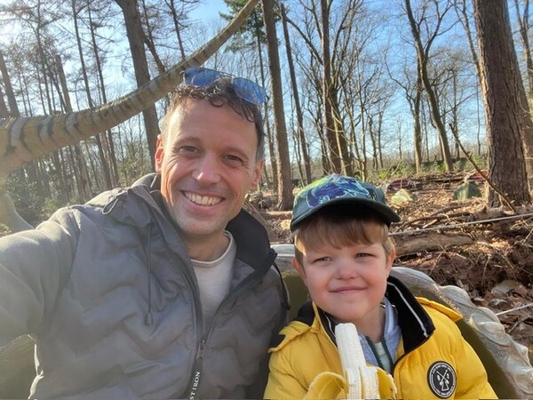 Roger Ruijters met zijn zoon Teijn (foto: Eline Vermeulen)