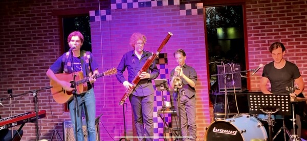 Band Nevenactiviteiten treedt op tijdens Schaapscheerdersfeest in Sint Anthonis