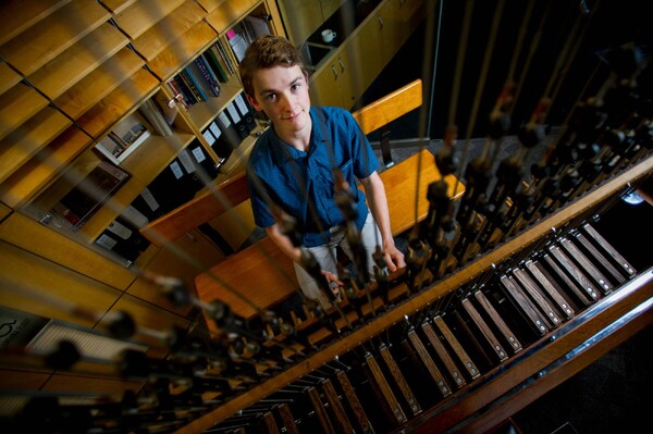 Stichting Cuijks Carillon organiseert gratis concert met beiaardier Peter Bray