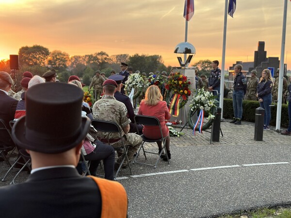 Eerbiedwaardige internationale 79e herdenking Market Garden 