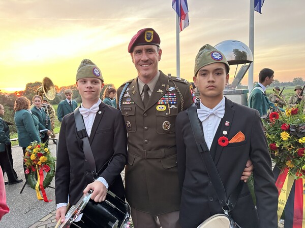 Eerbiedwaardige internationale 79e herdenking Market Garden 