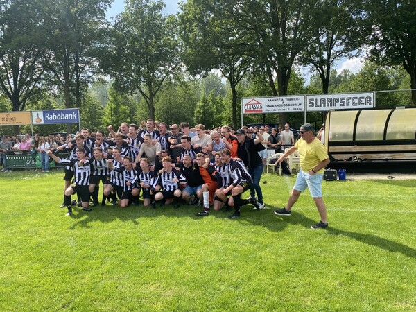 Ses kampioen 4e klasse H