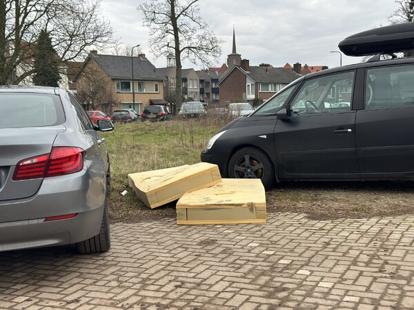 Parkeerproblematiek in Grave: herinrichting Visioterrein vertraagd