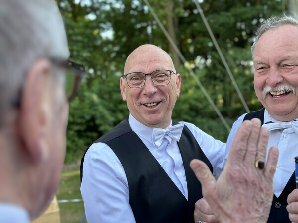 Ronny Pas uit Grave nieuwe gemeentekoning voormalige gemeente Grave bij Koningschieten in Escharen