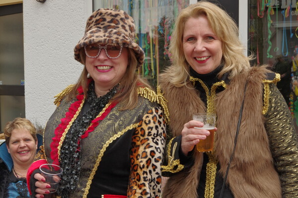Fotoreportage Carnavalsoptocht Mill 11-2-2024