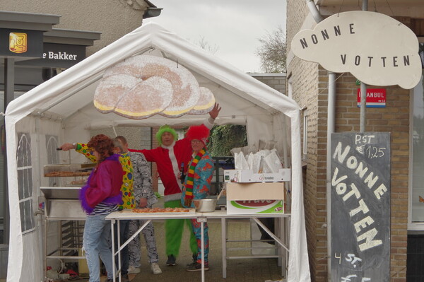 Fotoreportage Carnavalsoptocht Mill 11-2-2024