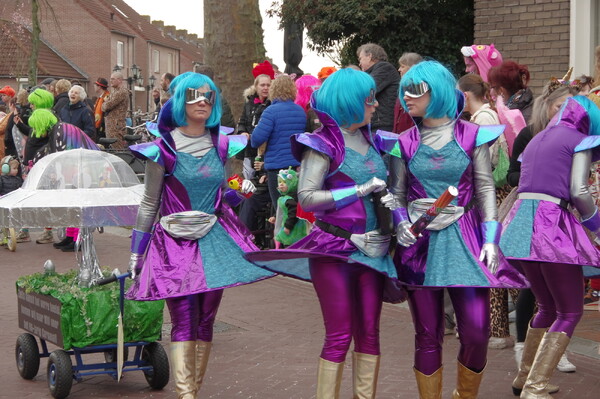 Fotoreportage Carnavalsoptocht Mill 11-2-2024