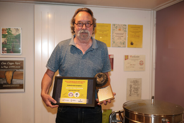 Escharenaar Jan van den Hoogen Nederlands kampioen bierbrouwen