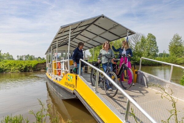 Pontjesdagen brengen fiets- en veerplezier langs de Maas in Land van Cuijk