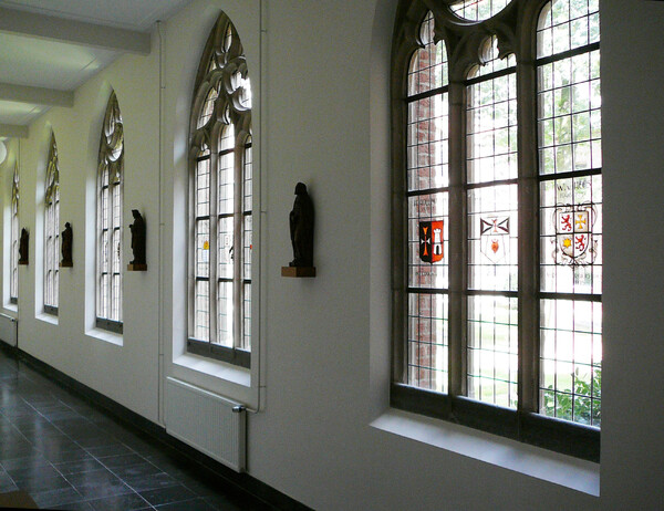 Concert en koorvesper in kloosterkerk Sint Agatha rond thema oorlog en vrede
