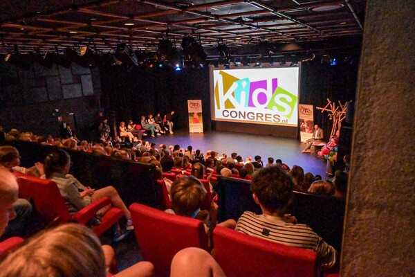 Leerlingen basisschool Klimop winnen Kidscongres met plan voor groene schoolpleinen