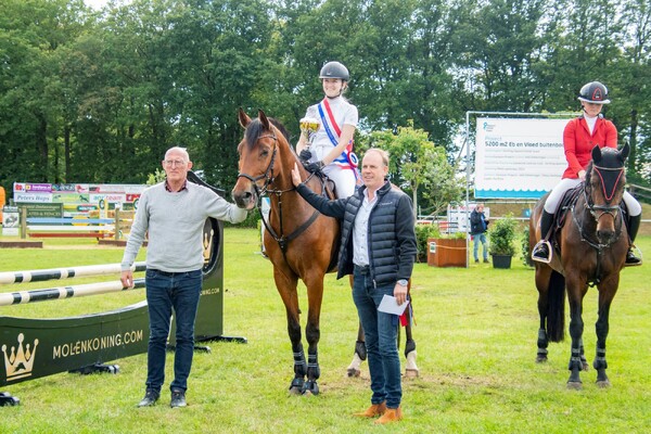 Nieuwe zandpiste in Escharen decor voor 27ste editie Hippisch Festijn Grave 
