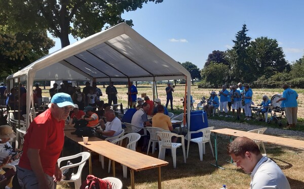 Ruim 650 deelnemers volbrengen Maas en Vilt Mars ondanks zomerse hitte