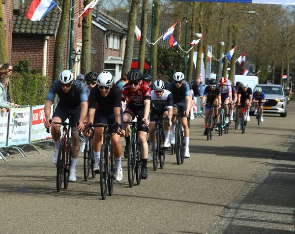 Cuijkenaar Van Tetering eerste leider FunKlassement