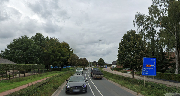 Dorpsstraat (N264) bij Oeffelt