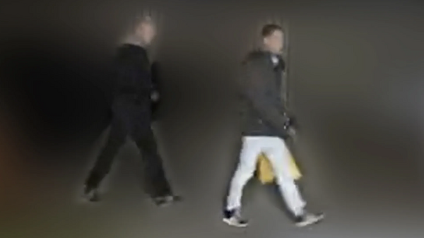 Politie toont beelden van twee mannen in onderzoek naar dode man in auto in Boxmeer