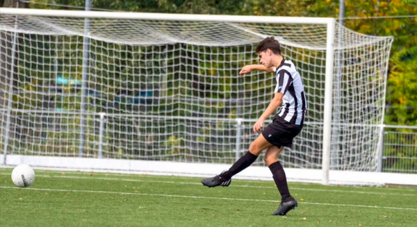 Jasper Toenders in actie voor vv Gemert (foto: JVC Cuijk)