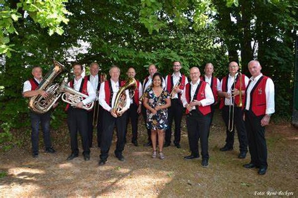 Jaarlijks blaaskapellenfestival Rozenbottels in Haps op 25 oktober