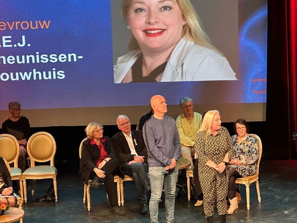Lintjes voor 29 inwoners gemeente Land van Cuijk 
