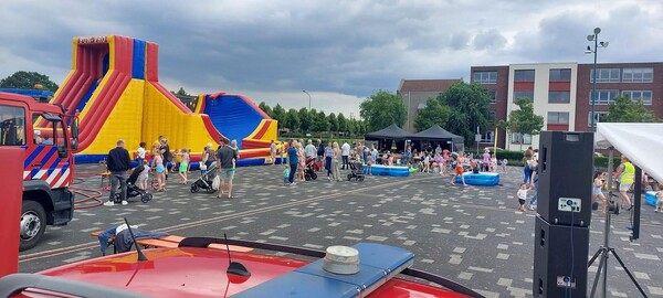 Brandweer en waterpret trekken publiek naar Heeswijkse Kampen