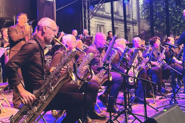 Drie muziekgroepen treden op tijdens Good Vibes in Mill