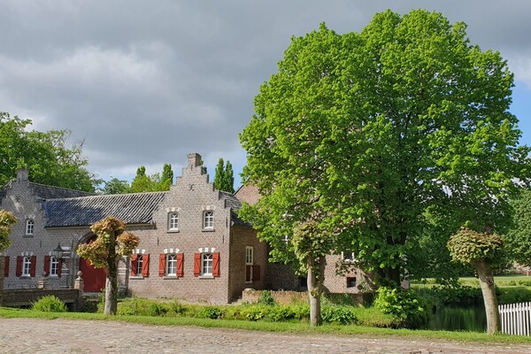 Kasteel Aldendriel opnieuw decor voor brocantefair in Mill