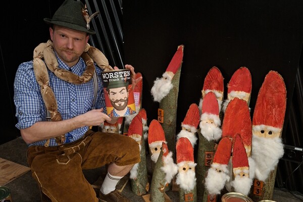 Kindertoneel van Toneelgroep Velp speelt zich af op camping