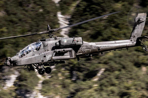 Militaire oefening zorgt voor laag overvliegende vliegtuigen