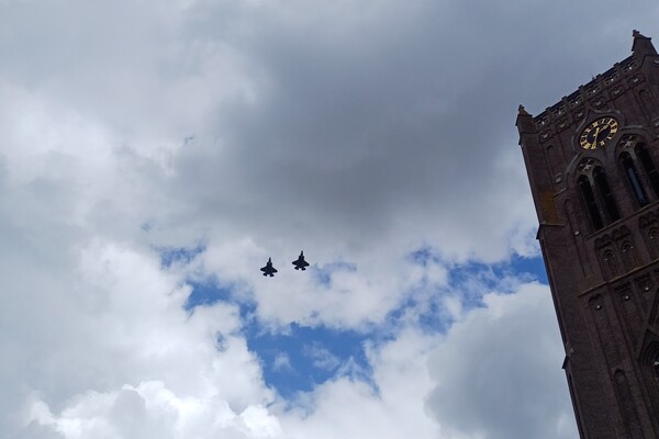 Vliegbasis Volkel langer open voor fly-by Sail Amsterdam